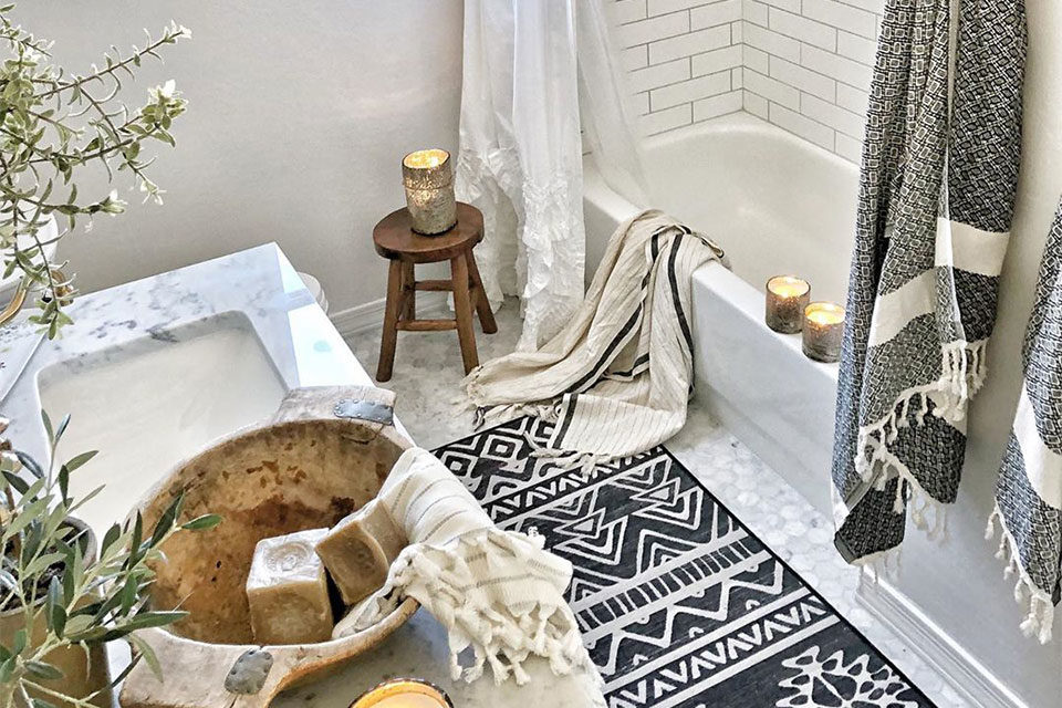 Boho Style Bathroom With The Perfect Match Of Color