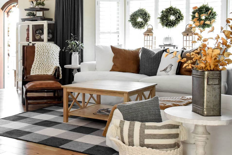 6 Living Room Decorating Ideas Ruggable Blog - Home Decor Ideas For Living Room With Black Sofa