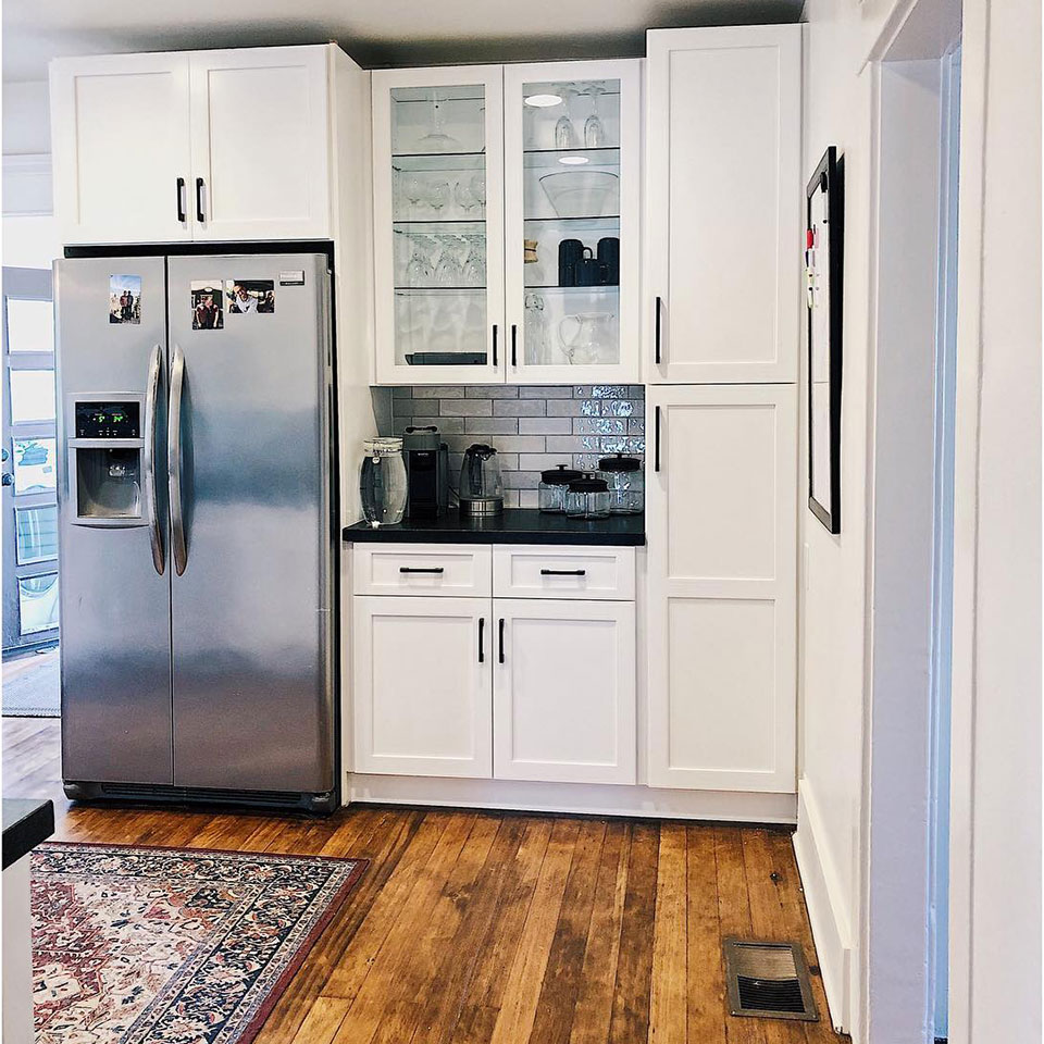 White Kitchen Cabinets for Small Kitchen