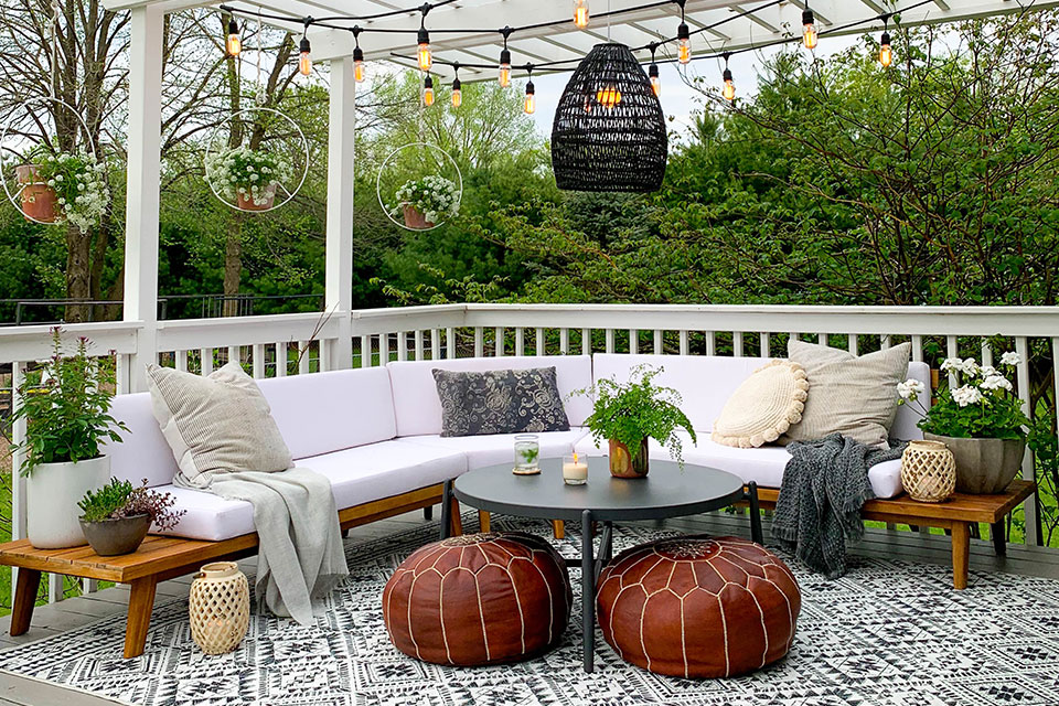 Decorating Outdoor Spaces Start With, Can You Put An Outdoor Rug On A Concrete Patio