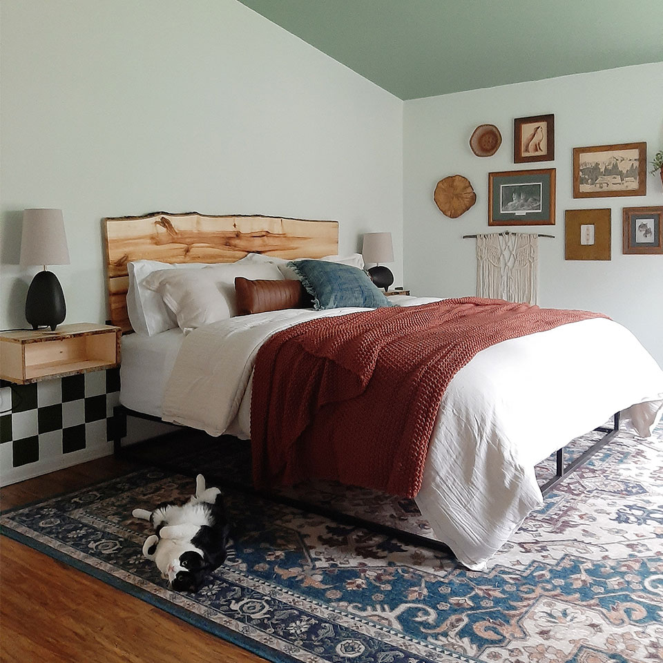 blue persian rug in bedroom