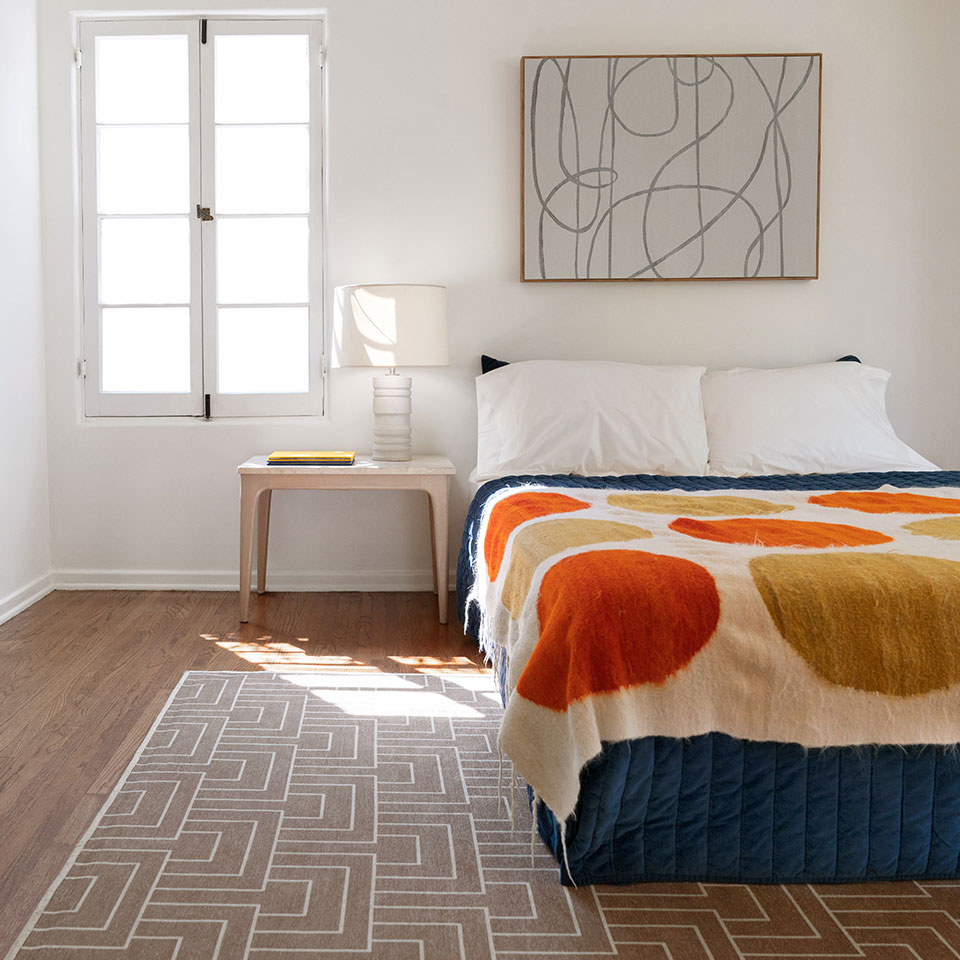 retro art deco rug in bedroom