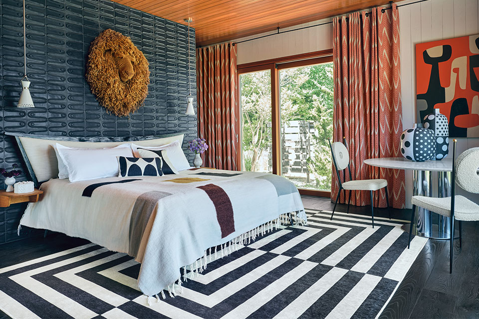 black and white geometric modern rug in bedroom