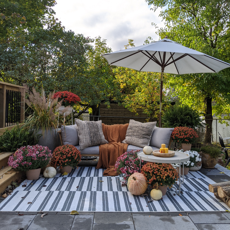 fall decor ideas for front porch or patio